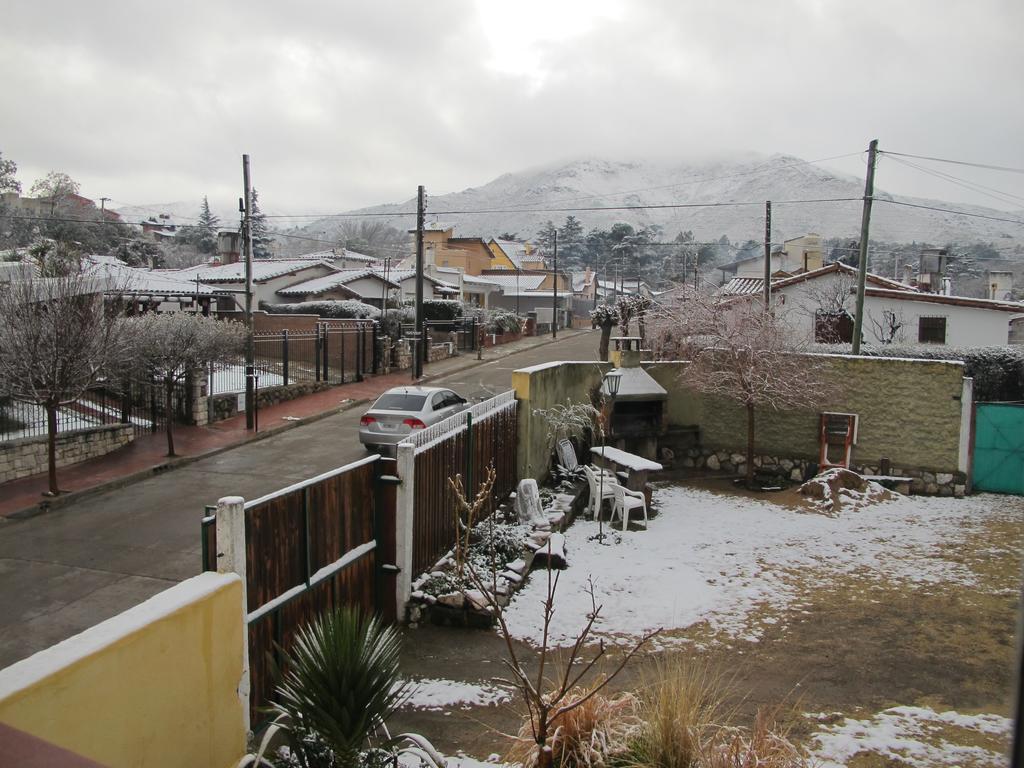 Bambi Hotel La Falda Dış mekan fotoğraf